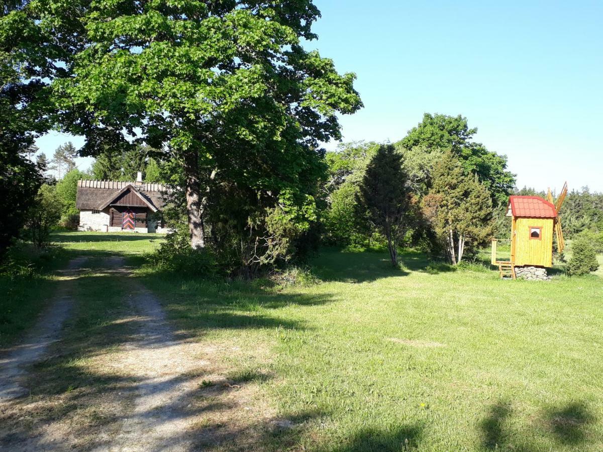 Sihi Country House Hiievalja Buitenkant foto